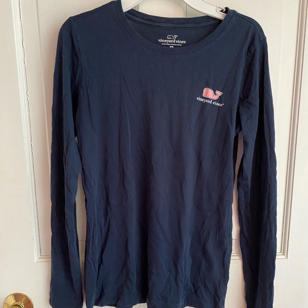Navy blue Vineyard Vines long sleeve
